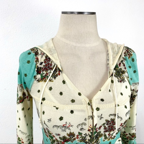 Anthropologie- MOTH Cream Print Crop Hoodie XS - Picture 3 of 13